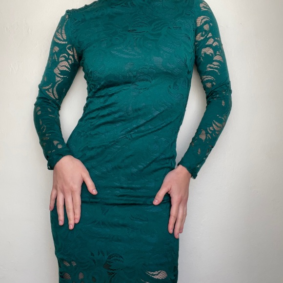 VINTAGE GREEN LACE DRESS - Picture 1 of 5